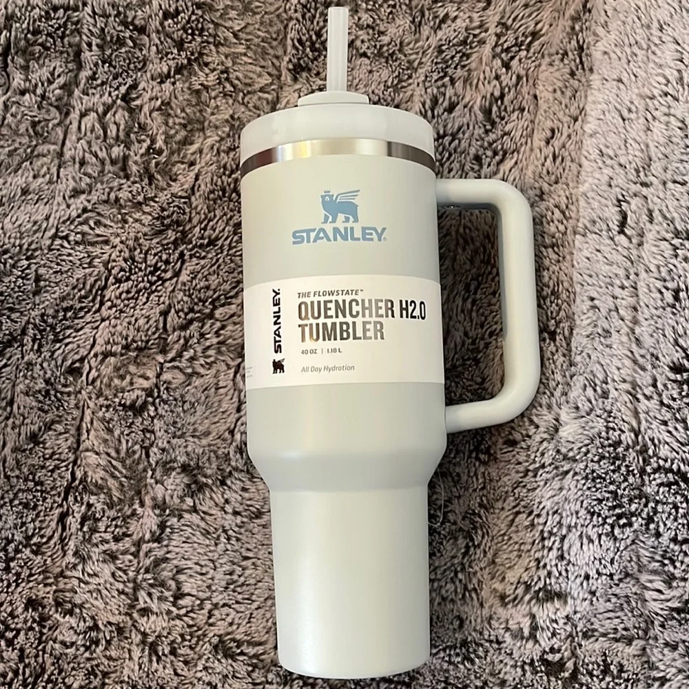 STANLEY THE FLOWSTATE QUENCHER H2.0 TUMBLER 40 OZ ALL DAY HYDRATION NEW - Picture 3 of 12